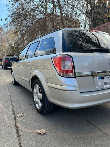 Opel Astra 2009, 289,578 km - 1.4 l - Mingəçevir