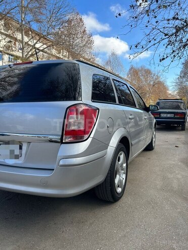 Opel Astra 2009, 289,578 km - 1.4 l - Mingəçevir