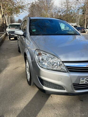 Opel Astra 2009, 289,578 km - 1.4 l - Mingəçevir