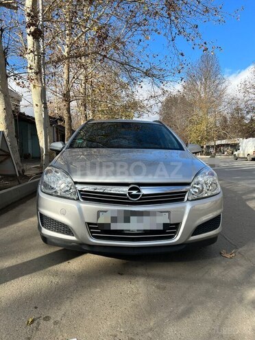 Opel Astra 2009, 289,578 km - 1.4 l - Mingəçevir