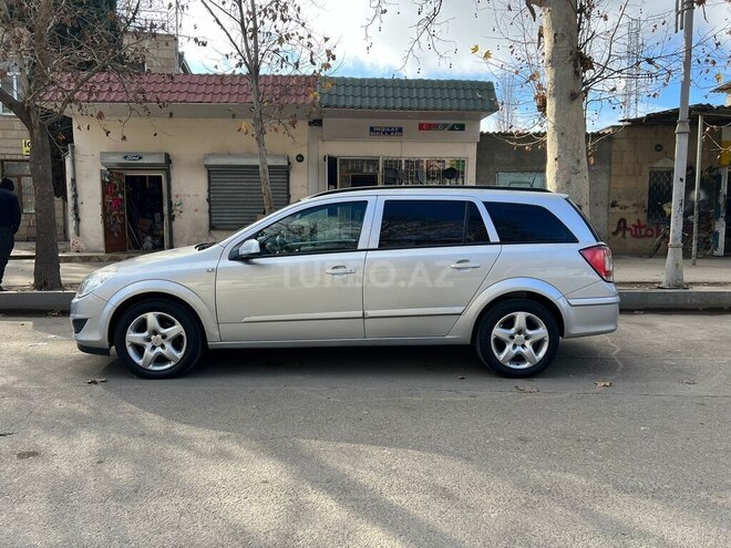 Opel Astra 2009, 289,578 km - 1.4 l - Mingəçevir