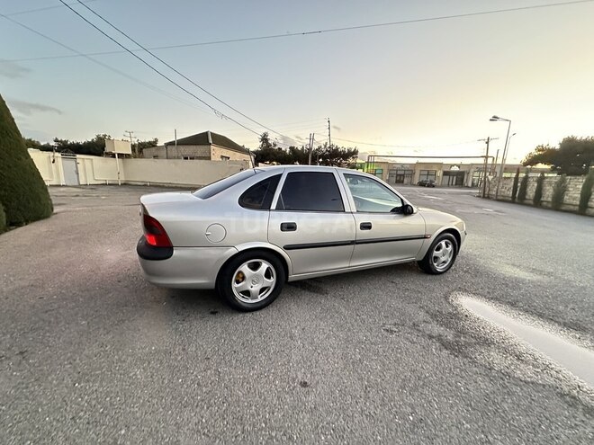 Opel Vectra 1998, 235,000 km - 2.0 л - Bakı