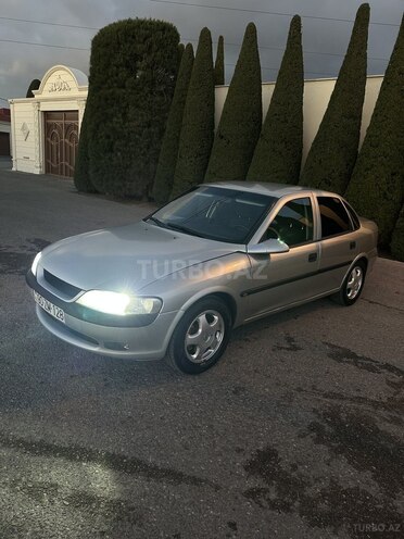 Opel Vectra 1998, 235,000 km - 2.0 л - Bakı
