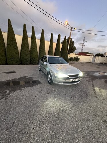 Opel Vectra 1998, 235,000 km - 2.0 л - Bakı