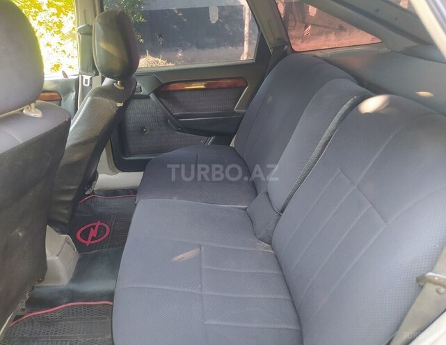Opel Vectra 1993, 370,000 km - 2.0 l - Bakı