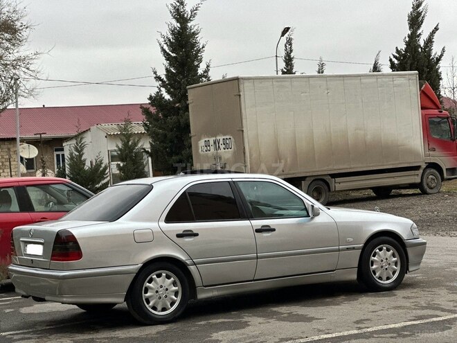 Mercedes C 220 1999, 413,000 km - 2.2 l - Bakı