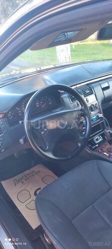 Mercedes E 220 1999, 175,000 km - 2.2 l - Biləsuvar