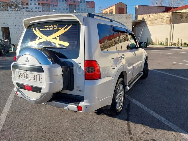 Mitsubishi Pajero 2010, 238,000 km - 3.5 l - Sumqayıt