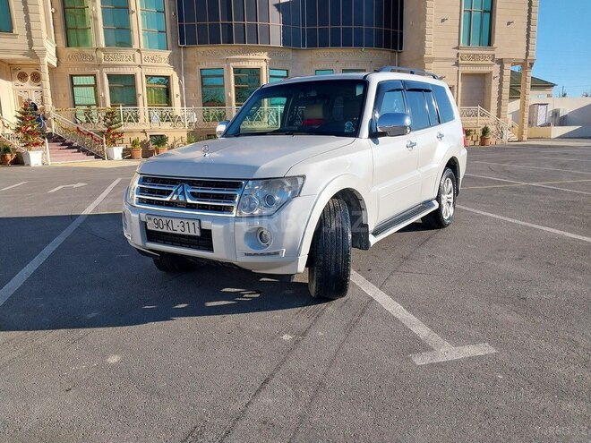Mitsubishi Pajero 2010, 238,000 km - 3.5 l - Sumqayıt