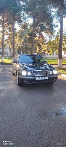 Mercedes E 220 1999, 175,000 km - 2.2 l - Biləsuvar