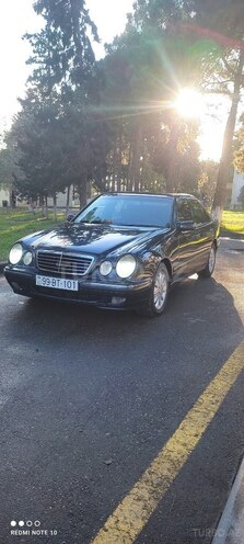 Mercedes E 220 1999, 175,000 km - 2.2 l - Biləsuvar