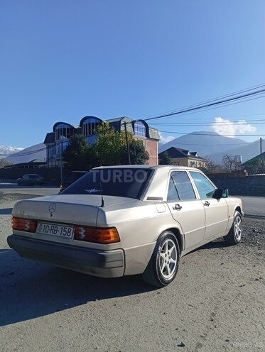 Mercedes 190 1991, 273,465 km - 2.0 l - Zaqatala