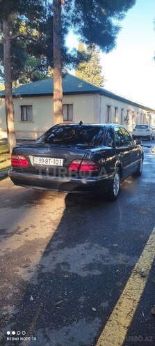 Mercedes E 220 1999, 175,000 km - 2.2 l - Biləsuvar