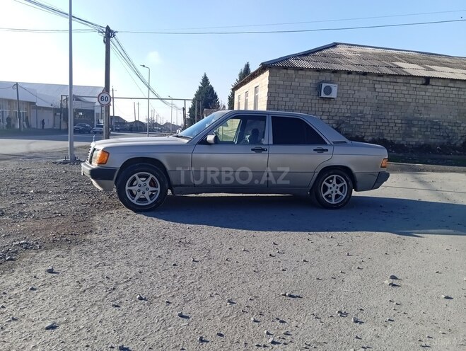 Mercedes 190 1991, 273,465 km - 2.0 l - Zaqatala