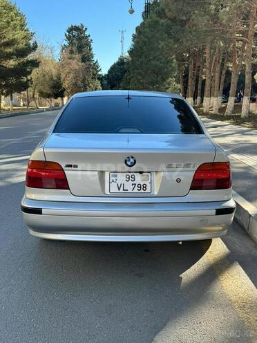 BMW 530 2001, 392,000 km - 3.0 л - Bakı