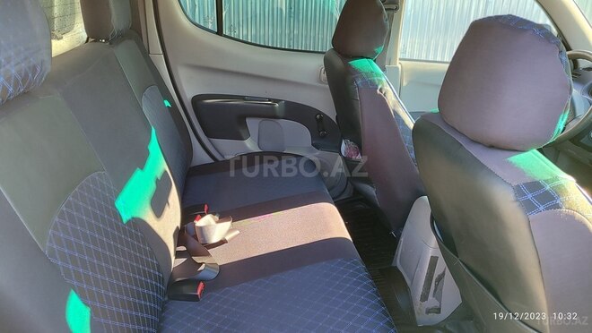 Mitsubishi L200 2013, 245,000 km - 2.5 l - Bakı