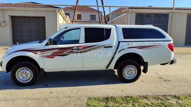 Mitsubishi L200 2013, 245,000 km - 2.5 l - Bakı