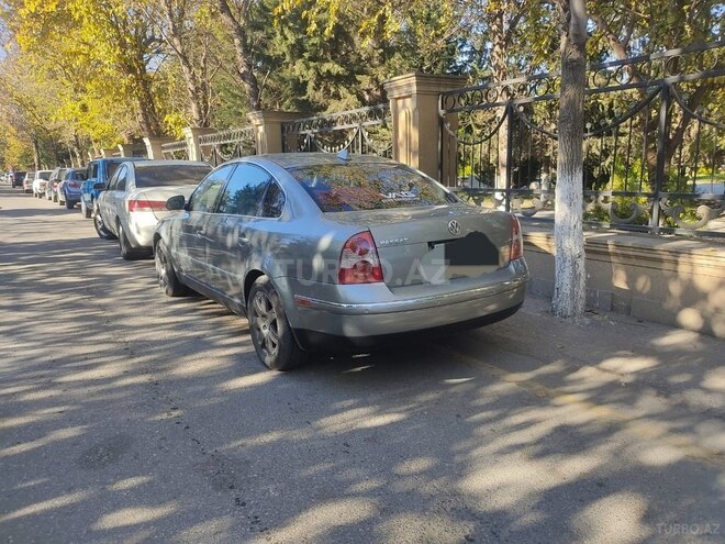 Volkswagen Passat 2005, 272,000 km - 1.8 l - Salyan