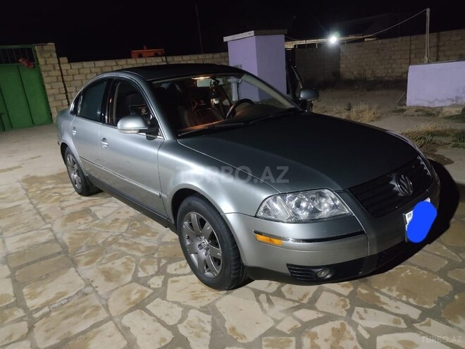 Volkswagen Passat 2005, 272,000 km - 1.8 l - Salyan