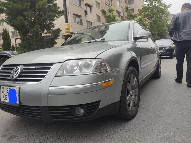 Volkswagen Passat 2005, 272,000 km - 1.8 l - Salyan