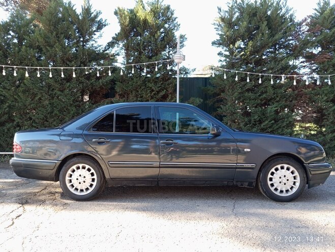 Mercedes C 220 1999, 480,000 km - 2.2 л - Bakı