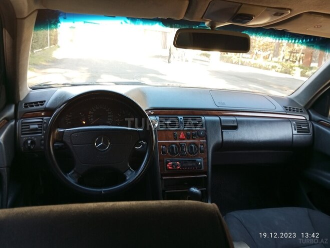 Mercedes C 220 1999, 480,000 km - 2.2 л - Bakı