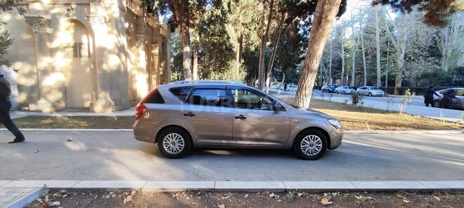Kia Ceed 2008, 275,123 km - 1.6 л - Bakı