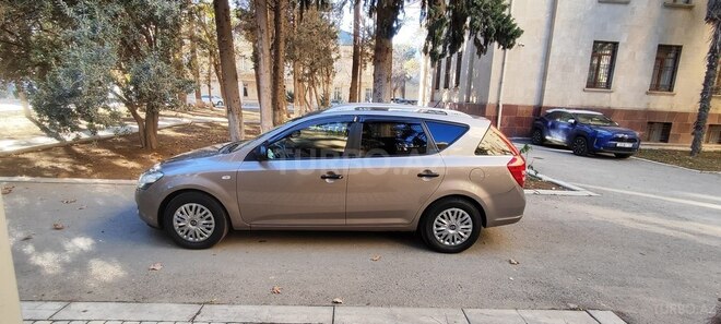 Kia Ceed 2008, 275,123 km - 1.6 л - Bakı