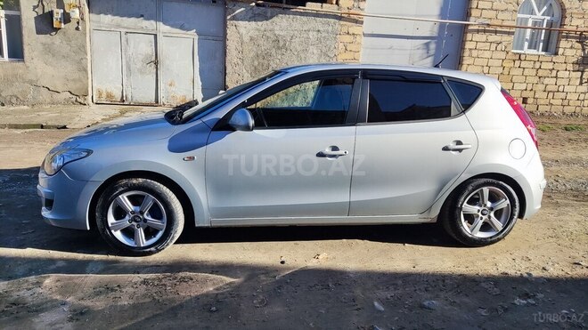 Hyundai i30 2009, 109,000 km - 1.4 l - Gəncə