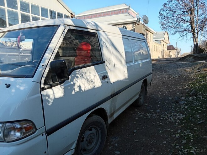 Hyundai H 100 2006, 400,000 km - 2.5 л - Tovuz