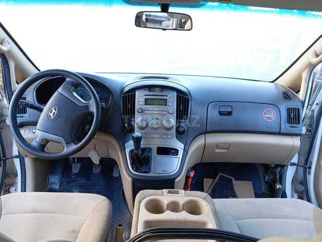 Hyundai H-1 2012, 350,000 km - 2.5 л - Bakı