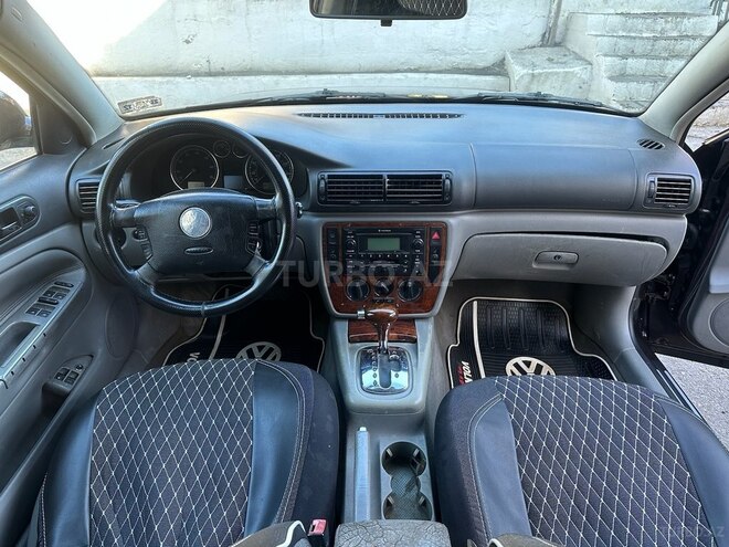 Volkswagen Passat 2003, 285,000 km - 1.8 l - Bakı