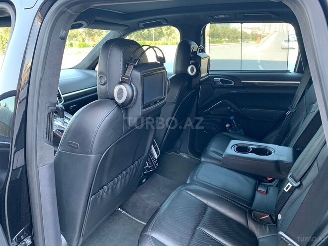 Porsche Cayenne Turbo 2012, 195,000 km - 4.8 л - Bakı