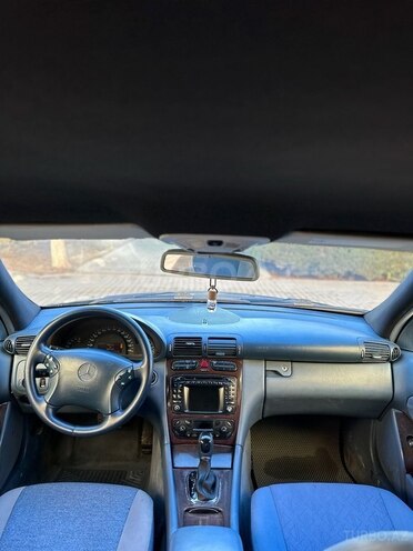 Mercedes C 220 2002, 238,000 km - 2.2 l - Sumqayıt