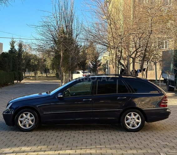 Mercedes C 220 2002, 238,000 km - 2.2 l - Sumqayıt