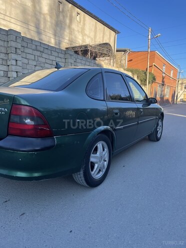 Opel Vectra 1995, 245,000 km - 2.0 л - Bakı