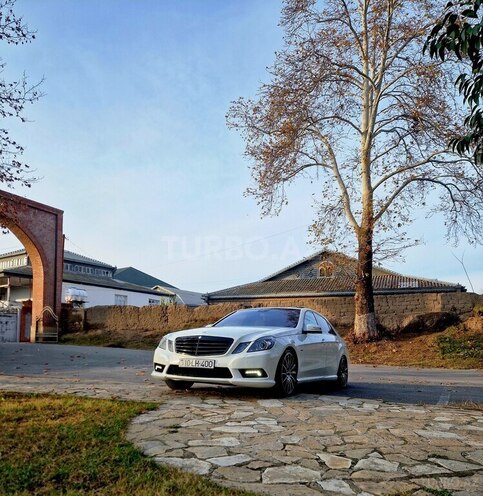 Mercedes E 350 2009, 183,000 km - 3.5 l - Bakı