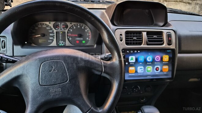 Mitsubishi Pajero io 1999, 320,000 km - 1.8 l - Bakı