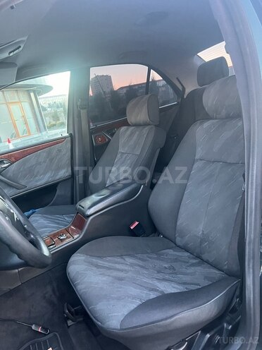 Mercedes E 270 2000, 192,000 km - 2.7 l - Bakı