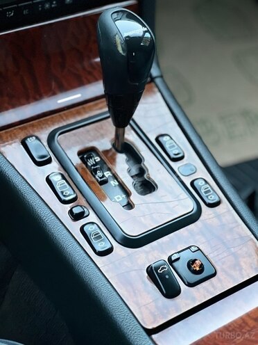 Mercedes E 270 2000, 192,000 km - 2.7 l - Bakı