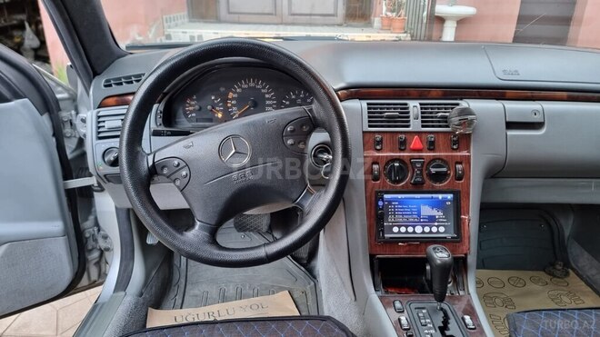 Mercedes E 200 1997, 399,440 km - 2.0 л - Gəncə