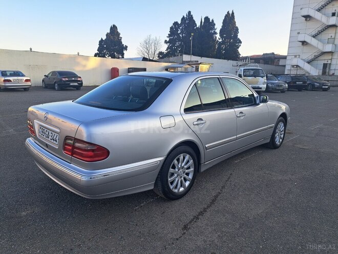 Mercedes E 240 2000, 187,000 km - 2.4 l - Gəncə
