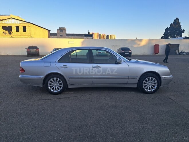 Mercedes E 240 2000, 187,000 km - 2.4 l - Gəncə