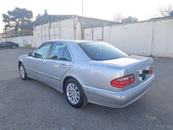 Mercedes E 240 2000, 187,000 km - 2.4 l - Gəncə