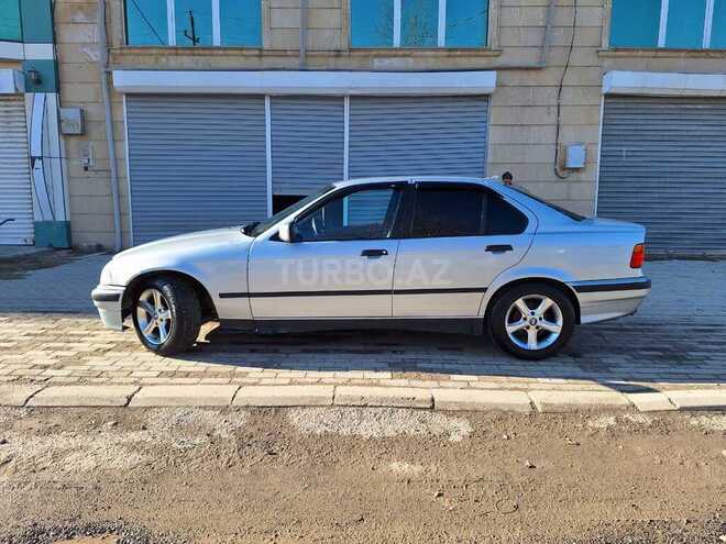 BMW 318 1993, 385,000 km - 1.8 l - Şirvan