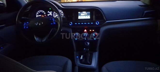 Hyundai Elantra 2019, 133,576 km - 2.0 l - Bakı