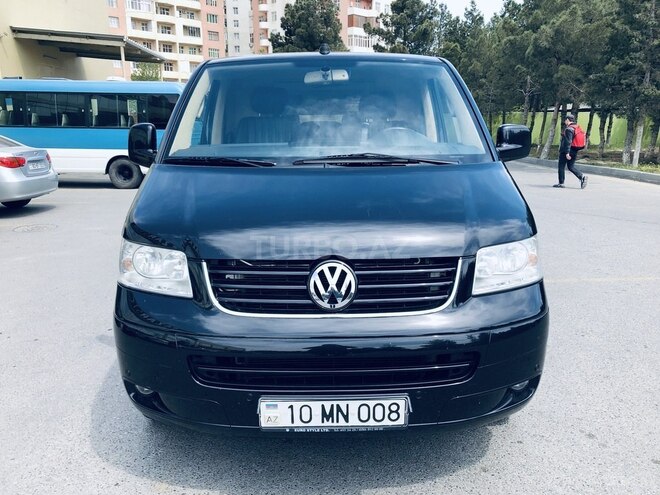 Volkswagen Multivan 2009, 61,041 km - 3.2 l - Sumqayıt