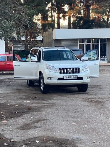 Toyota Prado 2011, 87,368 km - 2.7 l - Bakı