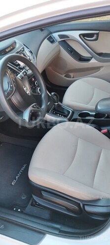 Hyundai Elantra 2015, 68,890 km - 1.8 l - Mingəçevir