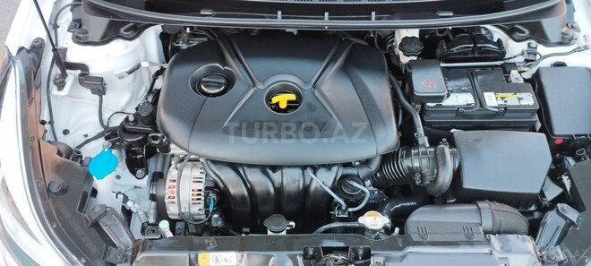 Hyundai Elantra 2015, 68,890 km - 1.8 l - Mingəçevir